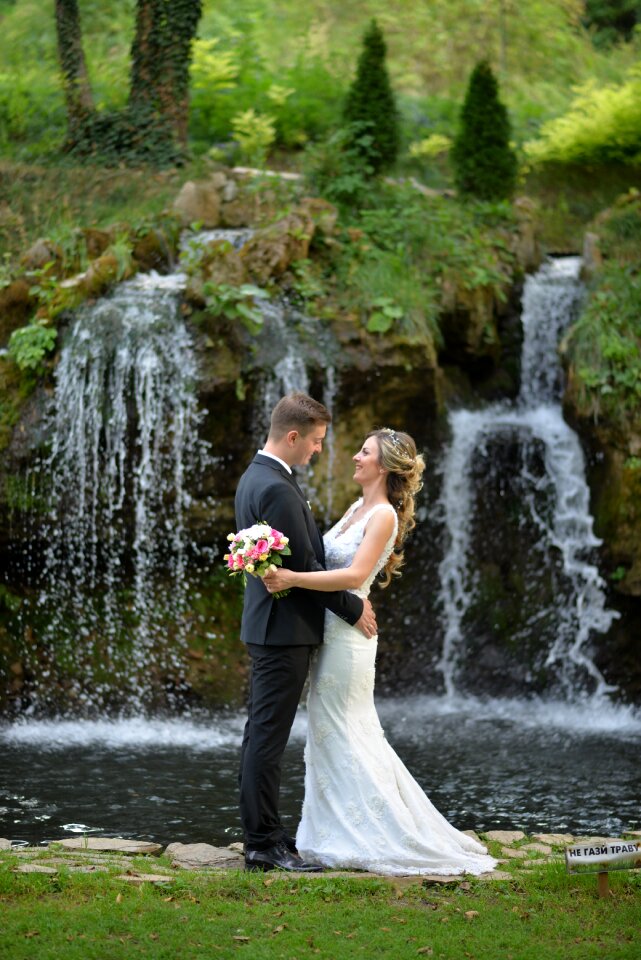 Groom wedding couple