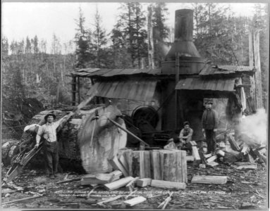 Logging donkey and gasolene (sic) power saw, Goodyear Logging Co., Clallam Co., Wash. LCCN2005685988