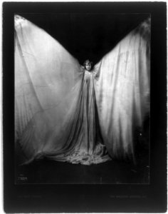 Loie Fuller LCCN2002714813 photo