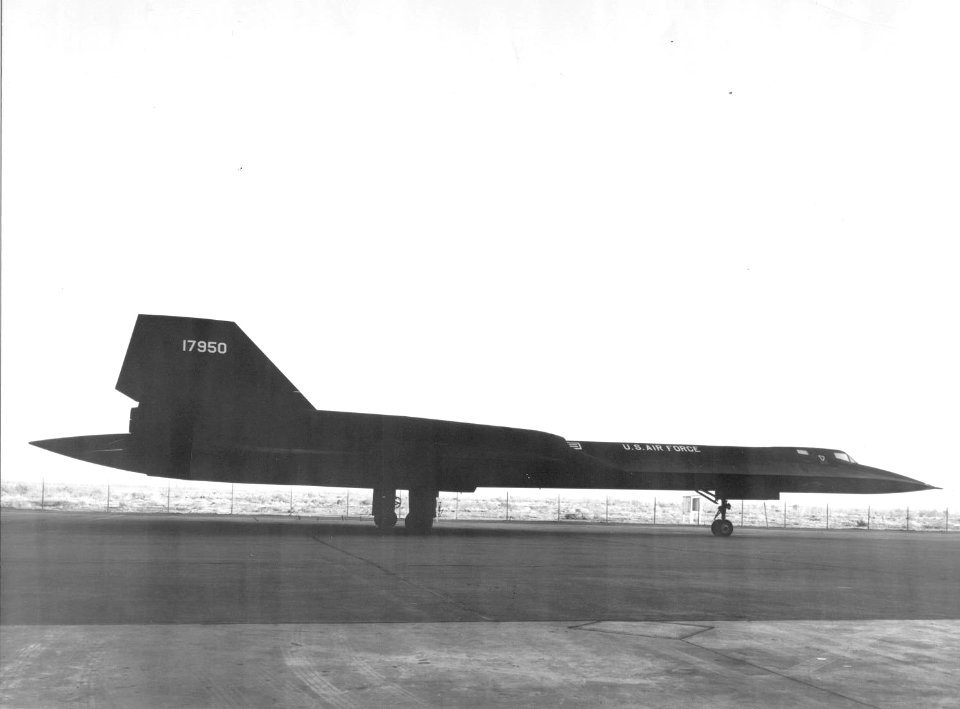 Lockheed SR-71 side view the first SR-71A-LO delivered (SN 61-7950) 061122-F-1234P-046