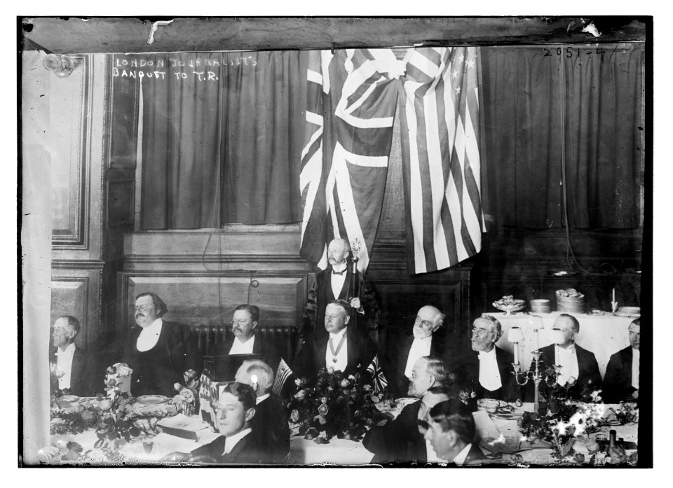 London journalists. Banquet to T.R. (Theodore Roosevelt) LCCN2014688309