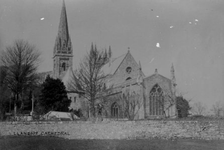Llandaff Cathedral in 1905 (4641424)
