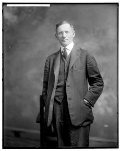 LONDON, MEYER. HONORABLE LCCN2016859894