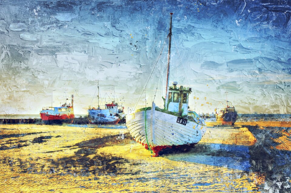 Shrimp fishing vessel fischer