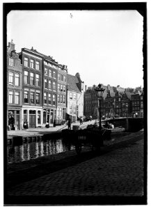 Looiersgracht 2-14 (ged) (links, vrnl) Jacob Olie (max res) photo