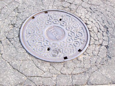 London Ontario Manhole cover05