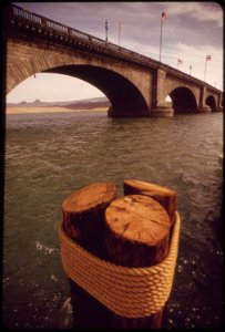 London-bridge--brought-from-london-to-lake-havasu-city-in-1971-may-1972 7006631814 o