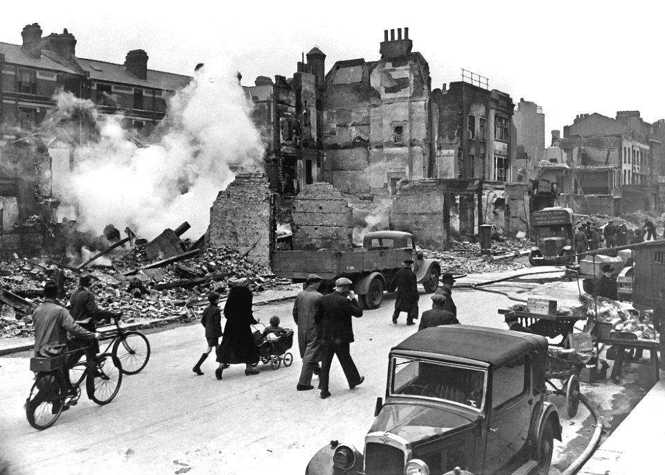 LondonBombedWWII full