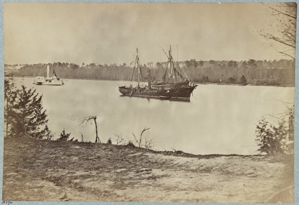 Looking down James River from Dutch Gap, February 1865 LCCN2013647383