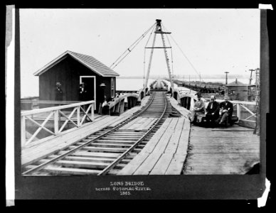 Long Bridge across Potomac River, 1865 LCCN2016852498 photo