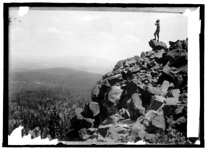 Lookout station on a cliff side LCCN2016821277
