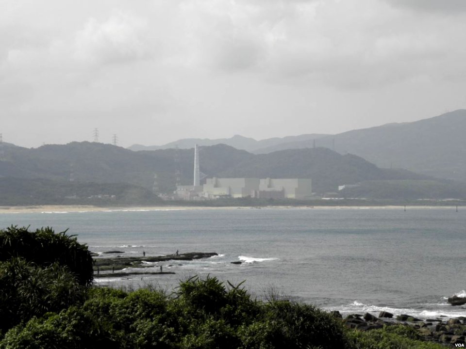 Longmen Nuclear Power Plant from VOA (2)