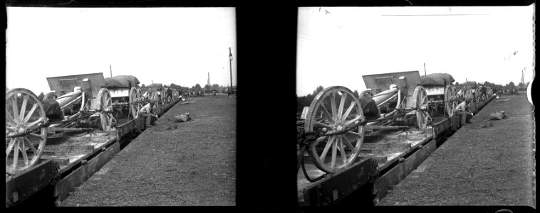 Longueau.20-08-15. Embarquement artillerie - Fonds Berthelé - 49Fi141