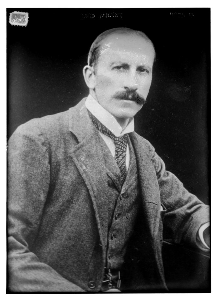Lord Milner LCCN2014703691