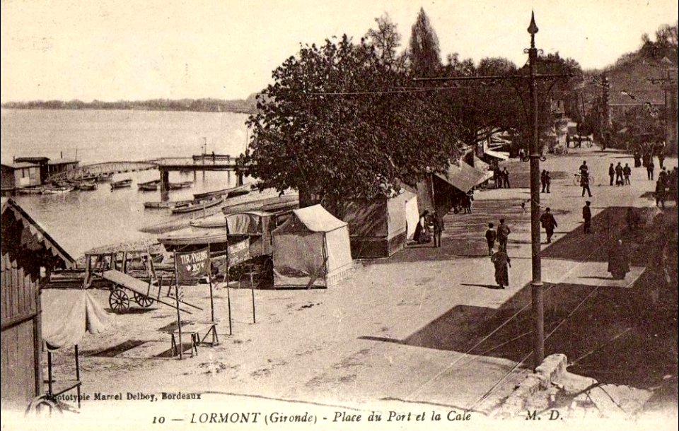 Lormont - place du port 4