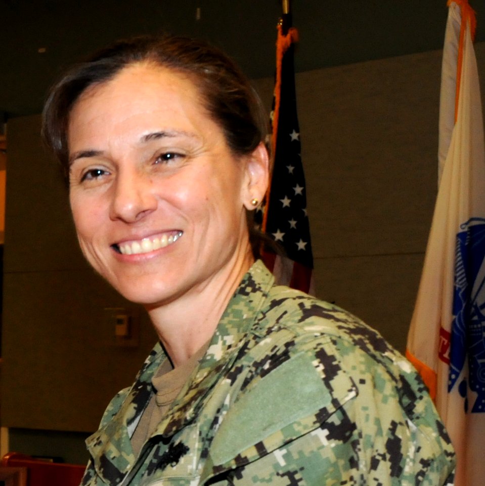 Lore Aguayo 2013 (cropped)