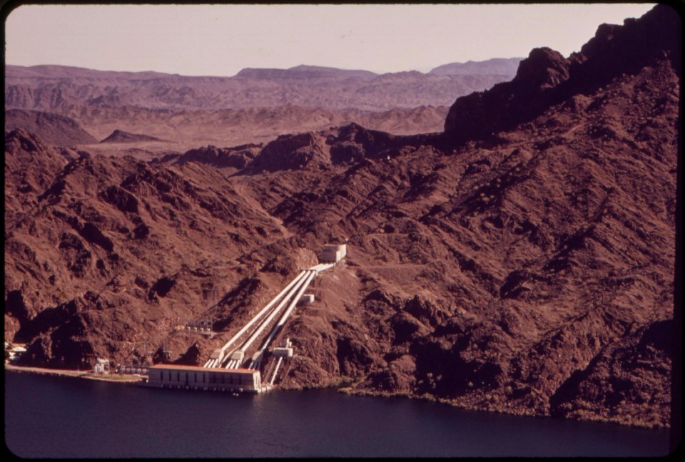 Los-angeles-metropolitan-water-district-aqueduct-on-havasu-lake-may-1972 6990395908 o