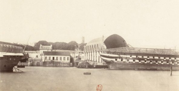 Lorient en 1866 - port militaire, cale ouverte