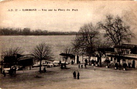 Lormont - place du port 14