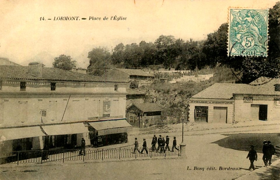 Lormont-place-de-l'eglise