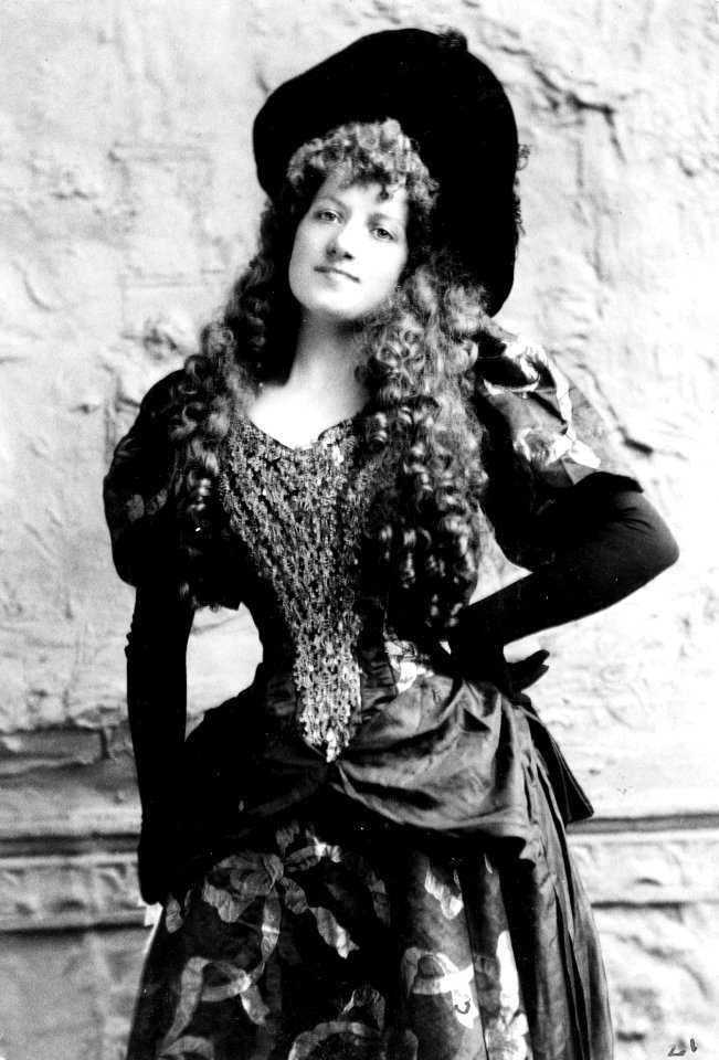 Lottie Collins 8bgs