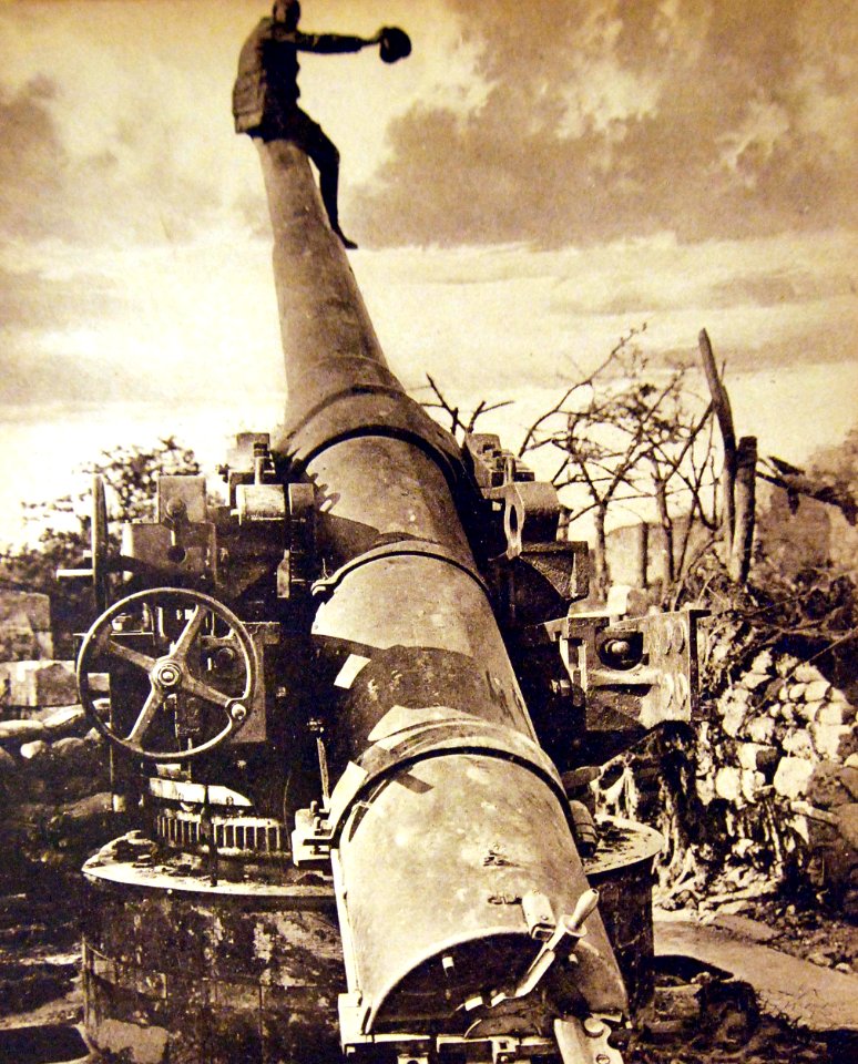 Lot-7676-5-11 WWI, German Activities. Translated from German “The battle between the Aisne and Marne A captured completely intact Ries protection..” Courtesy of the Library of Congress. (2016 09 02). (29506729916)