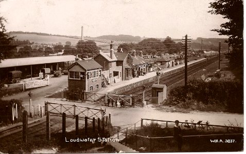 Loudwater Railway Station photo