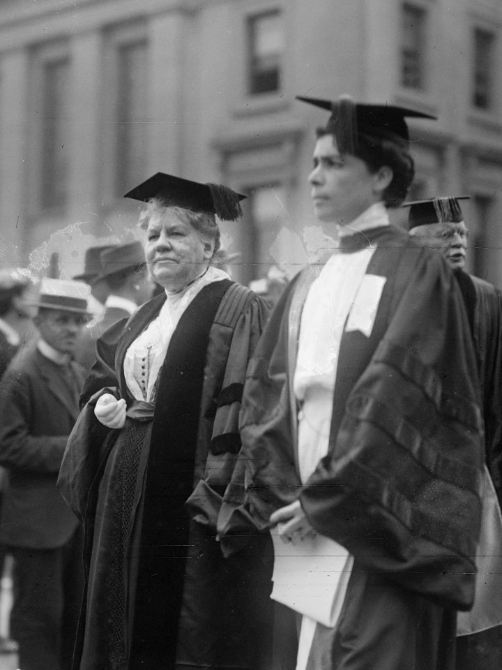 Louisa L. Schuyler, Virginia C. Gildersleeve LCCN2014699147 (cropped)