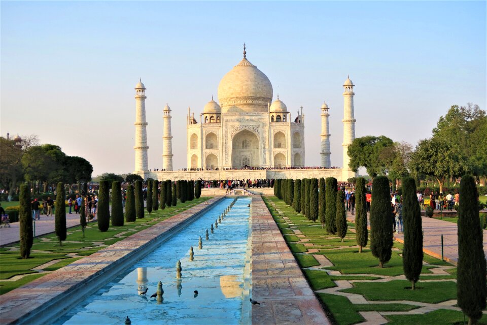 Building tourism tacmahal