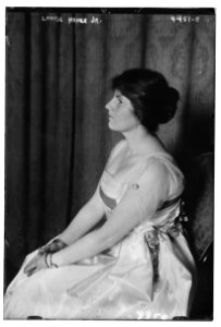 Louise Homer Jr. LCCN2014706127