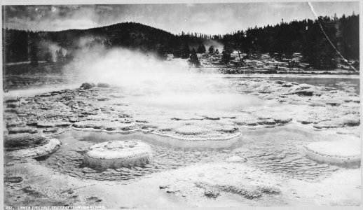 Lower Fire Hole, crater of Fountain Geyser. Yellowstone National Park. - NARA - 517177