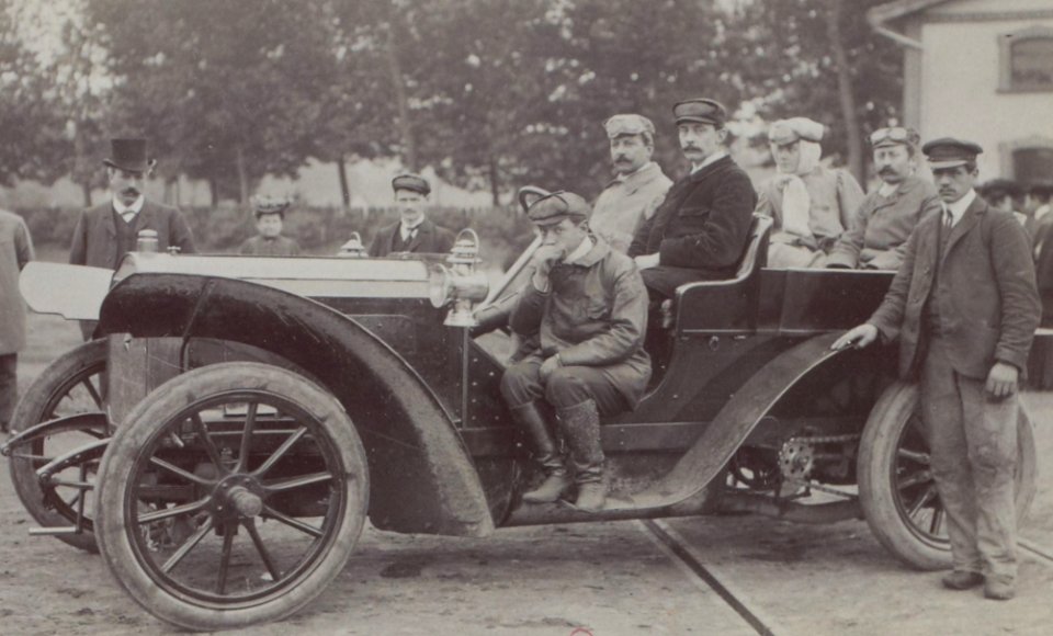 Louis Gasté, vainqueur de catégorie à la côte de Château-Thierry 1905 (sur Radia)