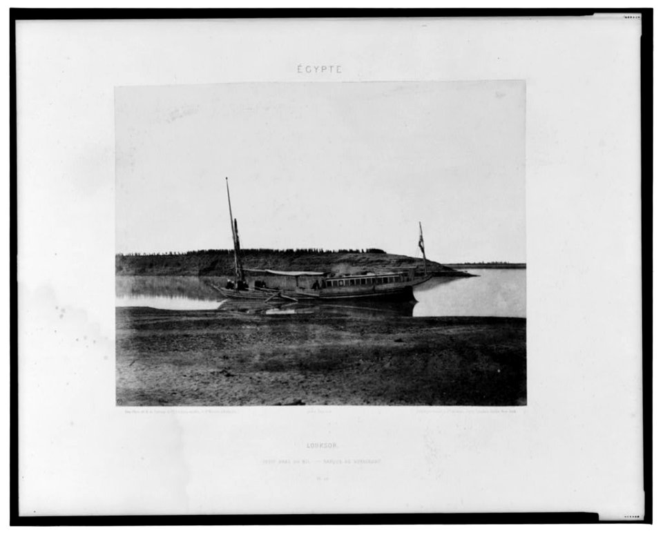 Louksor - petit bras du Nil - barque de voyageurs - FT (monogram) Félix Teynard. LCCN2001695273