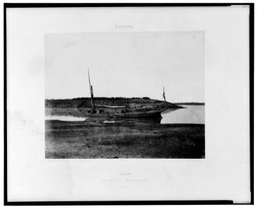 Louksor - petit bras du Nil - barque de voyageurs - FT (monogram) Félix Teynard. LCCN2001695273