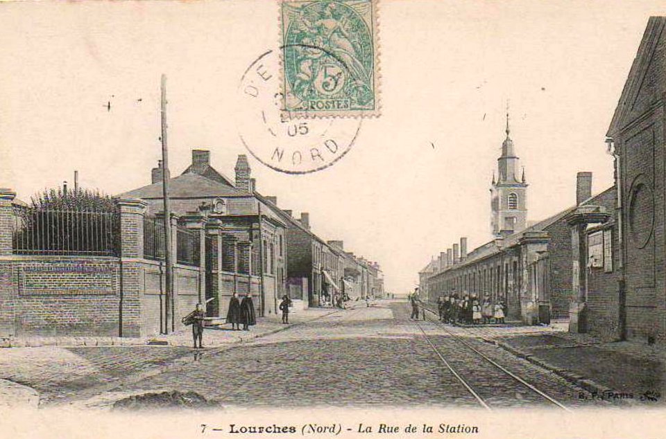 Lourches - Fosse Saint Mathieu, entrée et rue de la station