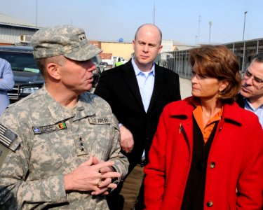 Lt. Gen. Caldwell talks with U.S. Senator Lisa Murkowski during a tour (4278152383) photo