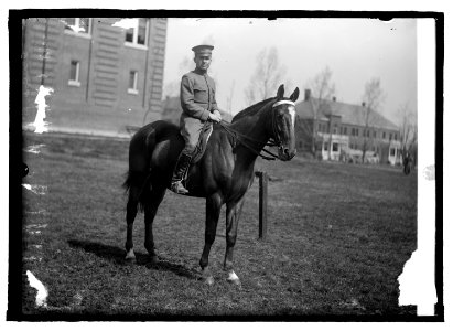 Lt. Karl D. Bradford, Cavalry LCCN2016821774 photo