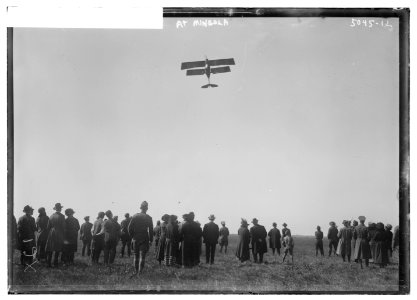 Lt. W.R. Taylor in an S.V.A. at Mineola LCCN2014709704