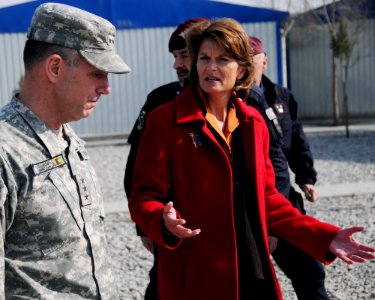 Lt. Gen. Caldwell talks with U.S. Senator Lisa Murkowski during a tour (4278147773) photo