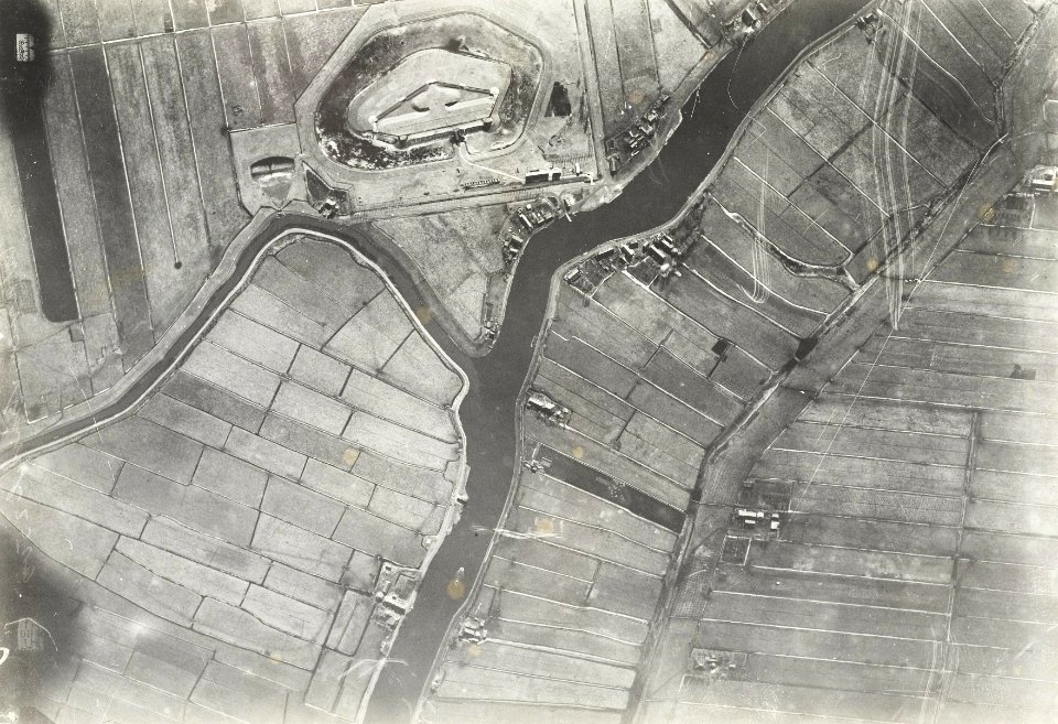 Luchtfoto van Fort Waver-Amstel