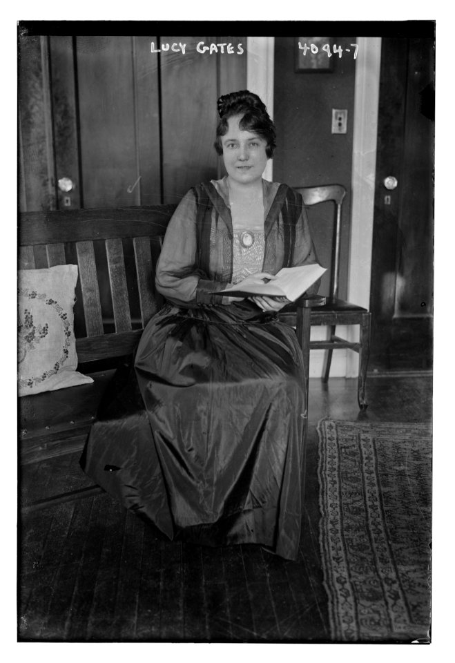 Lucy Gates LCCN2014703462