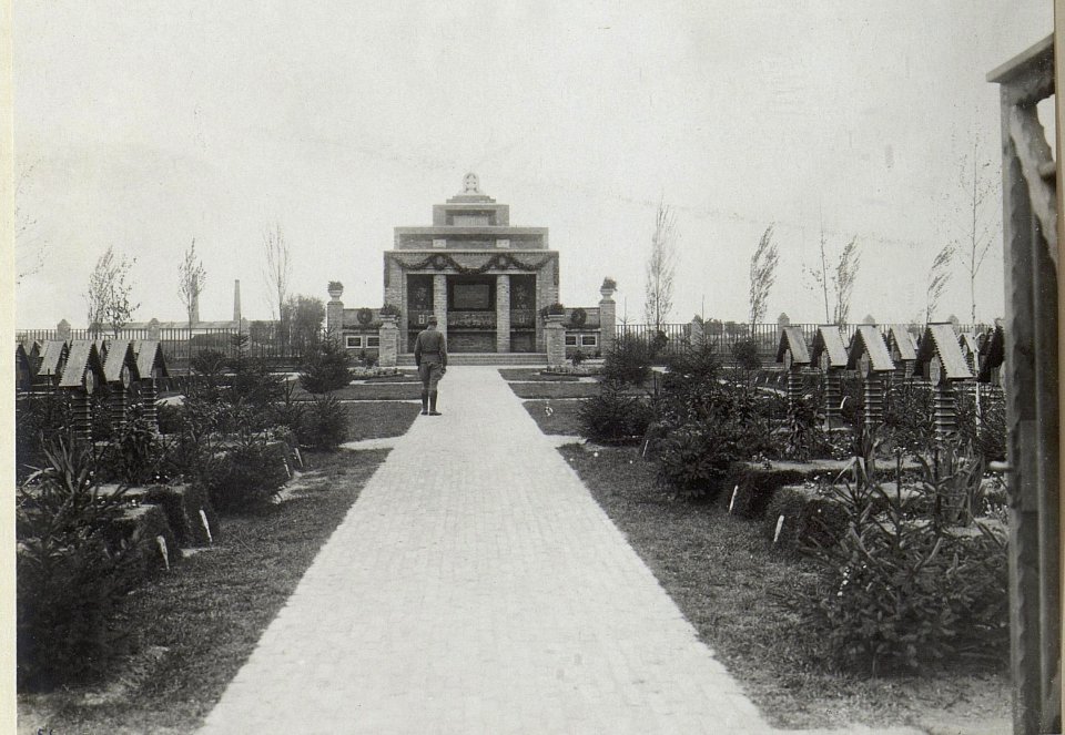 Luck, Militärfriedhof. (BildID 15676713)