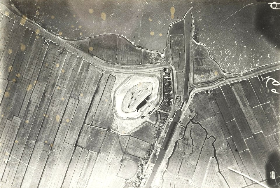 Luchtfoto van Fort Edam