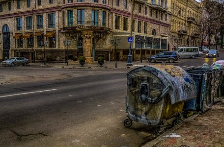 Babel the trash road