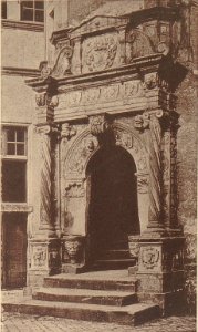 Ludorff-PB-Neuhaus-Schloss, Portal 1