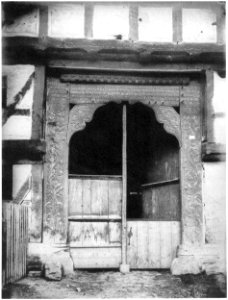 Ludwig Bickell-Hessische Holzbauten-Heft 02 03-1891-013-Deissel Hausthor von Nr 92 1683
