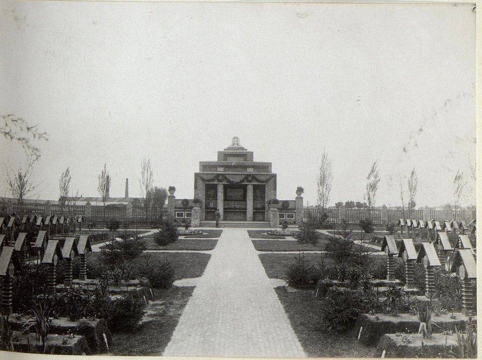 Luck, Militärfriedhof. (BildID 15676699)