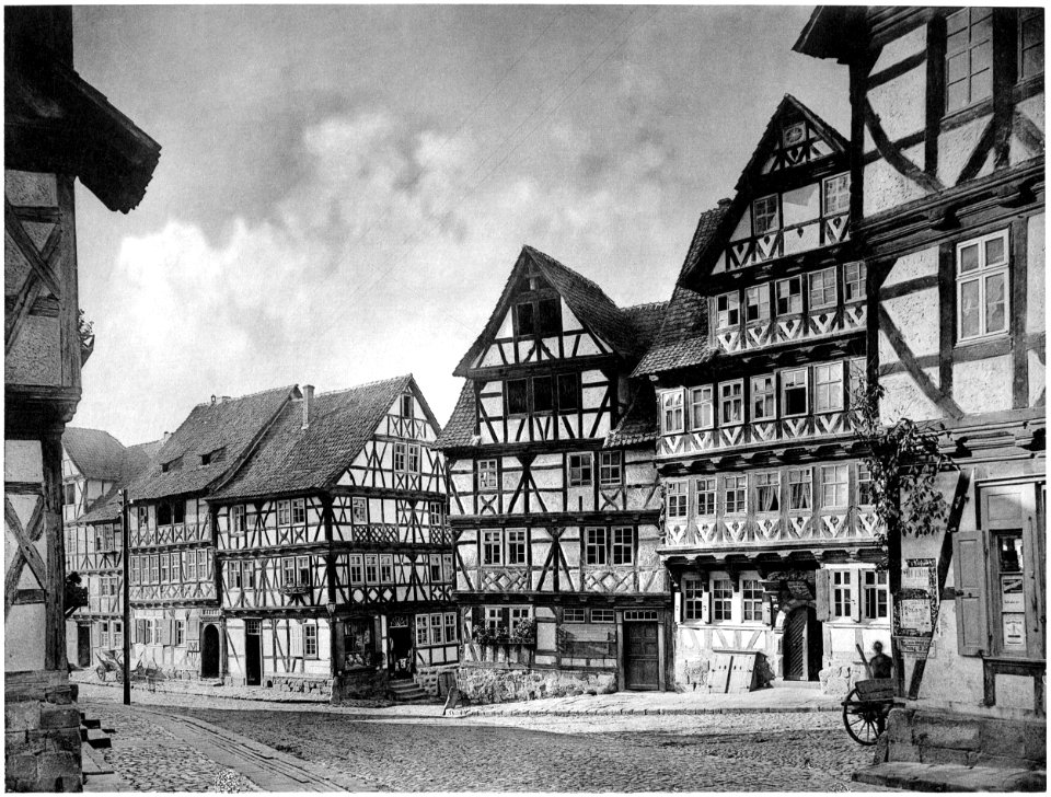 Ludwig Bickell-Hessische Holzbauten-Heft 02 03-1891-004-Allendorf a W Soedergasse mit Eingang zur Brueckstrasse nach dem Brande von 1638