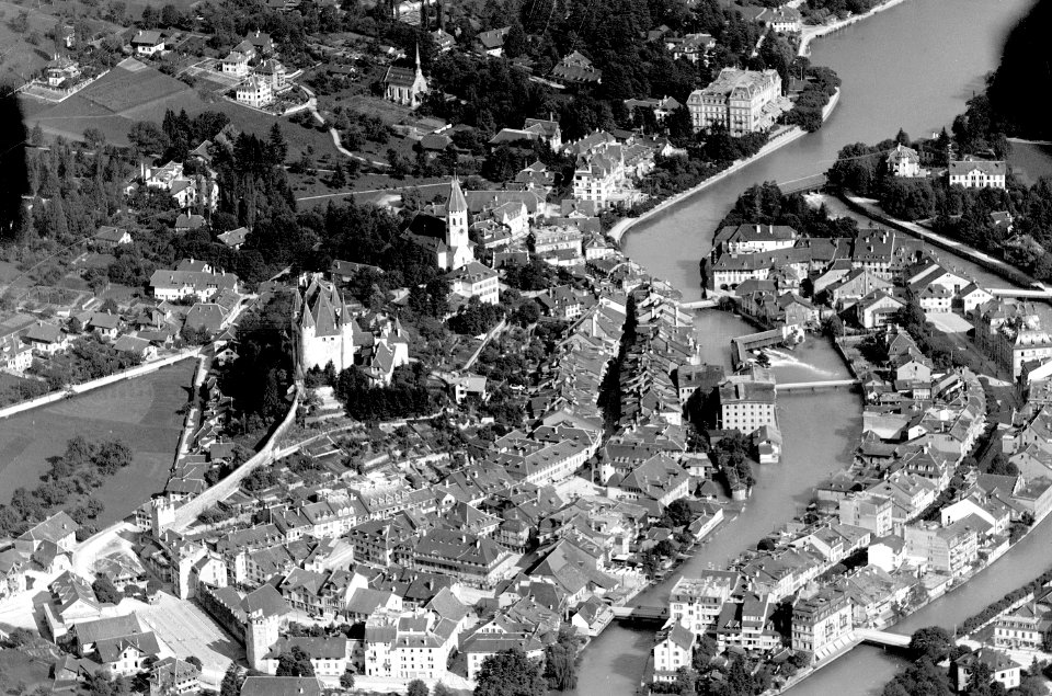 Luftaufnahme der Altstadt von Thun - CH-BAR - 3241380
