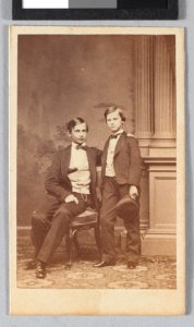 Ludwig von Wittelsbach (1845-1886), kroonprins van Beieren en zijn jongere broer Otto (1848-1916), objectnr KA 6895.105